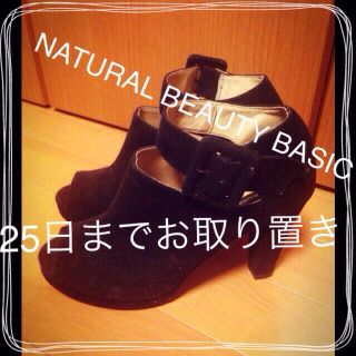 ナチュラルビューティーベーシック(NATURAL BEAUTY BASIC)のナチュラルビューティーBLACKサンダル(ハイヒール/パンプス)