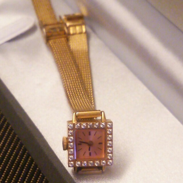 H.P.FRANCE(アッシュペーフランス)のアッシュぺー購入 induna 時計☆ レディースのファッション小物(腕時計)の商品写真