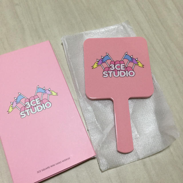 3ce(スリーシーイー)の3CE square mini hand mirror #3CE STUDIO コスメ/美容のコスメ/美容 その他(その他)の商品写真