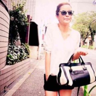 Chloe - 新品 定価23万円 大人ネイビー 梨花&紗栄子色違い愛用