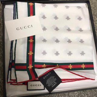 Gucci - 送料込み 新品 グッチ シルク スカーフ 蜂 ビーの通販 by