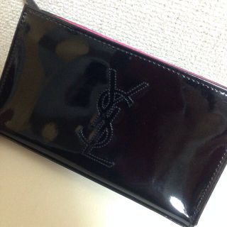 サンローラン(Saint Laurent)の新品！イヴサンローラン エナメルポーチ♡(ポーチ)