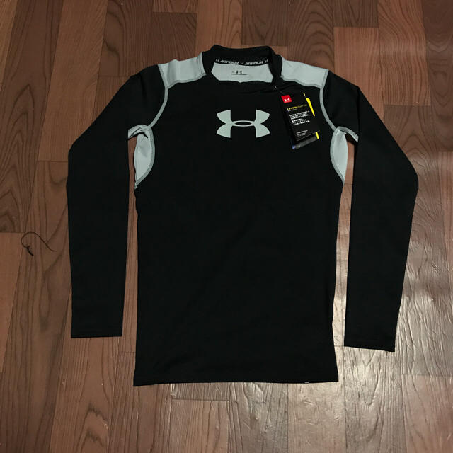 UNDER ARMOUR(アンダーアーマー)のアンダーアーマー ブラック XL 長袖 Tシャツ クールスウィッチ サッカー スポーツ/アウトドアのスポーツ/アウトドア その他(ラグビー)の商品写真