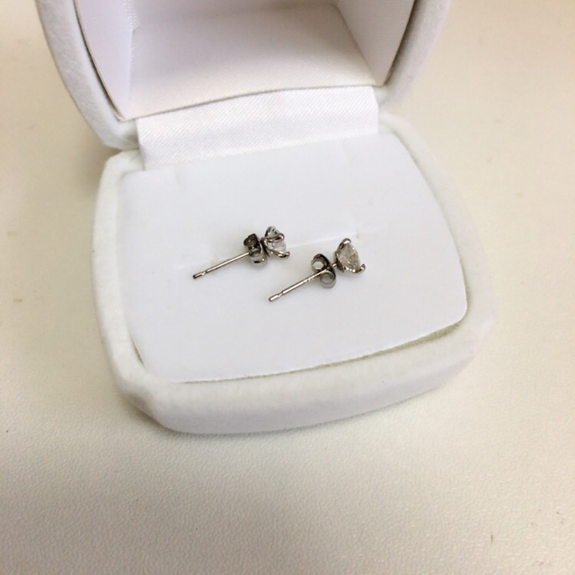 Vendome Aoyama(ヴァンドームアオヤマ)のダイアモンド 0.5ct プラチナ pt900 ピアス レディースのアクセサリー(ピアス)の商品写真