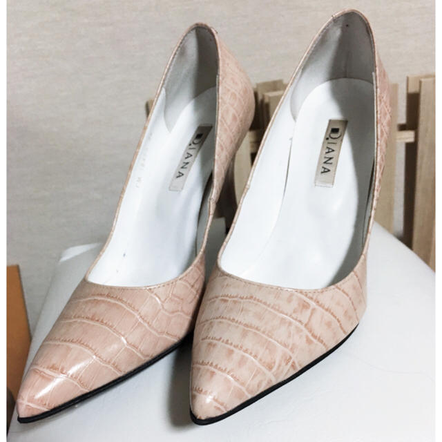 DIANA(ダイアナ)のDIANA パンプス レディースの靴/シューズ(ハイヒール/パンプス)の商品写真