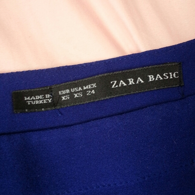 ZARA(ザラ)のZARA★綺麗なブルートップス レディースのトップス(シャツ/ブラウス(半袖/袖なし))の商品写真