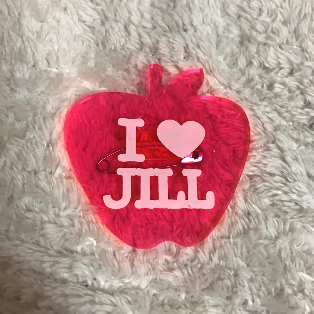 JILLSTUART(ジルスチュアート)のJILL♡バッチ♡未使用送料込み その他のその他(その他)の商品写真