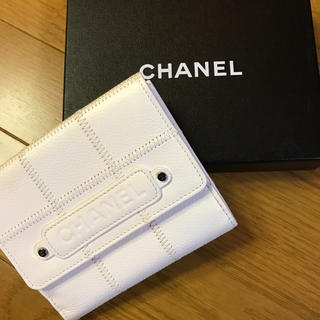 シャネル(CHANEL)のCHANEL❤️二つ折り財布(財布)