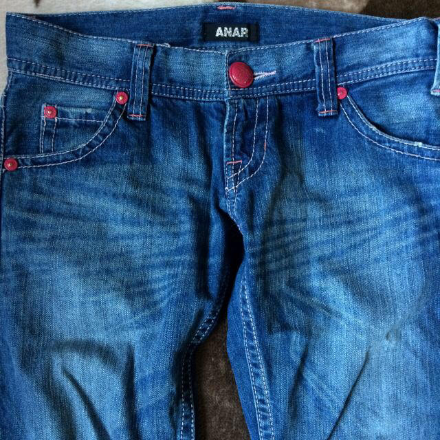 ANAP(アナップ)の値下げ☆ANAP～ｽﾄﾚｰﾄﾃﾞﾆﾑ レディースのパンツ(デニム/ジーンズ)の商品写真