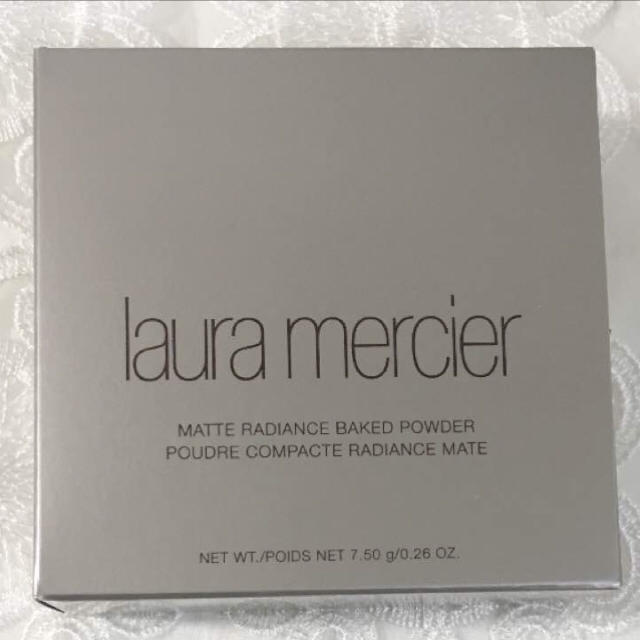 laura mercier(ローラメルシエ)の新品 マットラディアンスベイクドパウダー ハイライト01 コスメ/美容のベースメイク/化粧品(フェイスパウダー)の商品写真