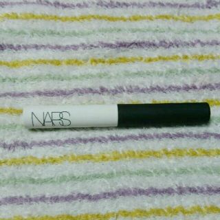 ナーズ(NARS)のNARS ナーズ
スマッジブルーフアイシャドーベース
メーキャップベース


(化粧下地)