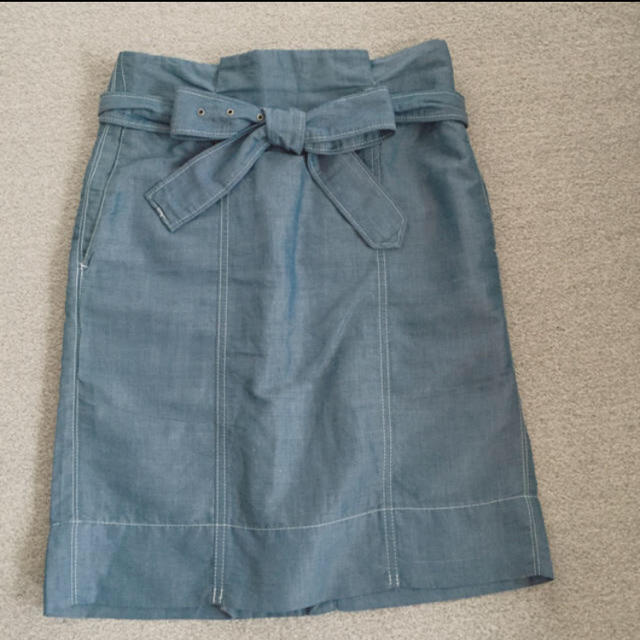 TOMORROWLAND(トゥモローランド)のMACPHEE リボン タイトスカート レディースのスカート(ひざ丈スカート)の商品写真
