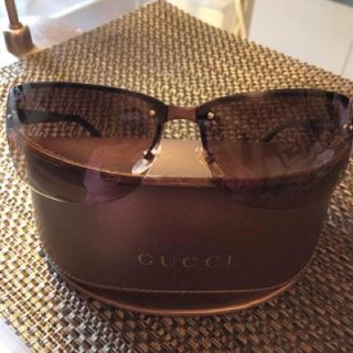 グッチ(Gucci)のGUCCI♡ユニセックス♡キラキラ美品です(サングラス/メガネ)