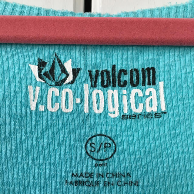 volcom(ボルコム)の⭐︎みーちん様専用⭐︎ティアードワンピース レディースのワンピース(ひざ丈ワンピース)の商品写真