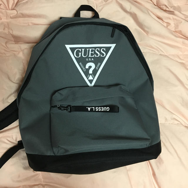 GUESS(ゲス)のmicheli様 専用 レディースのバッグ(リュック/バックパック)の商品写真