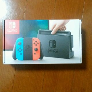 ニンテンドウ(任天堂)の新品【送料無理】ニンテンドースイッチ　ネオンブルー　ネオンレッド(携帯用ゲーム機本体)