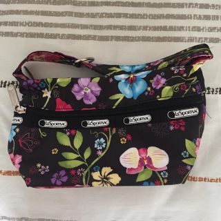 レスポートサック(LeSportsac)のLESPORTSACのポーチ(ポーチ)