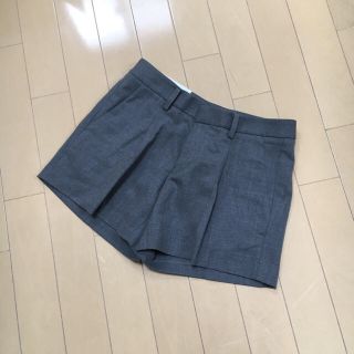 ユニクロ(UNIQLO)の新品 タグ付きUNIQLO 2990円 グレーショートパンツ(ショートパンツ)