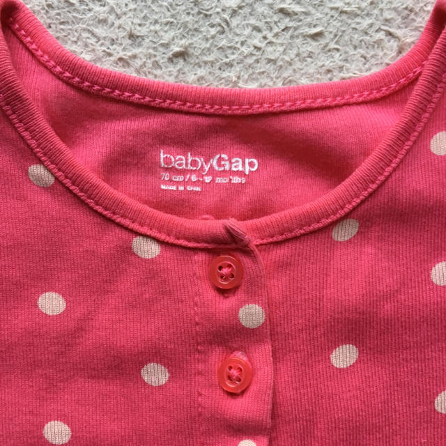 babyGAP(ベビーギャップ)の5kid'sMAMA様専用　GAP ドット柄ロンパース 70 キッズ/ベビー/マタニティのベビー服(~85cm)(ロンパース)の商品写真