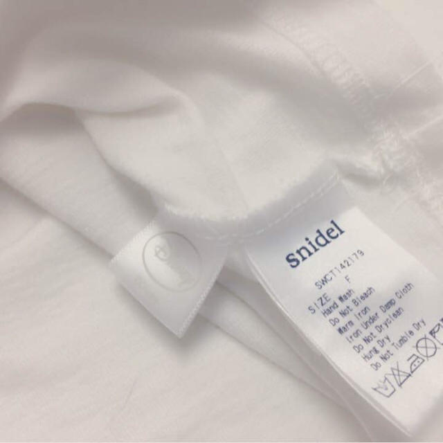 SNIDEL(スナイデル)のsnidelTシャツ レディースのトップス(Tシャツ(半袖/袖なし))の商品写真
