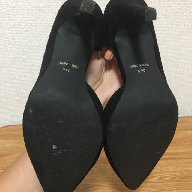 REZOY(リゾイ)のREZOY ブラック パンプス レディースの靴/シューズ(ハイヒール/パンプス)の商品写真