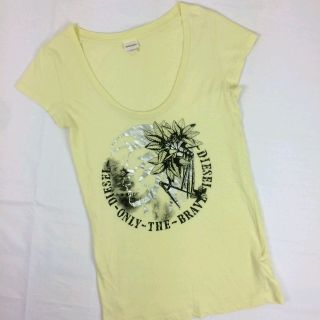 ディーゼル(DIESEL)の美品 DIESEL ディーゼル 半袖UネックTシャツ イエロー サイズS(Tシャツ(半袖/袖なし))