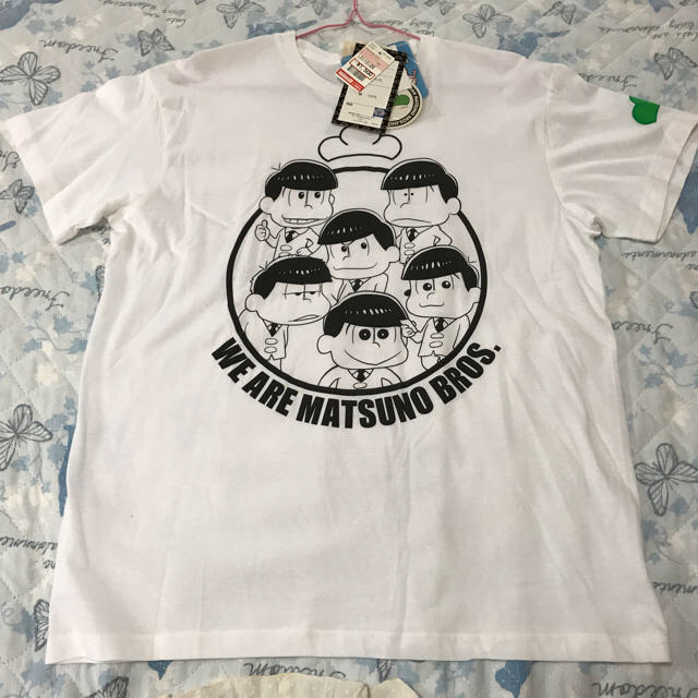 しまむら(シマムラ)の※売約済み おそ松さん 半袖Tシャツ2枚 メンズのトップス(Tシャツ/カットソー(半袖/袖なし))の商品写真