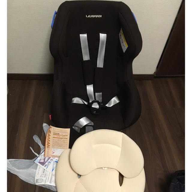 マキ様 専用 新生児〜4歳児 LEAMAN チャイルドシート  送料無料 キッズ/ベビー/マタニティの外出/移動用品(自動車用チャイルドシート本体)の商品写真