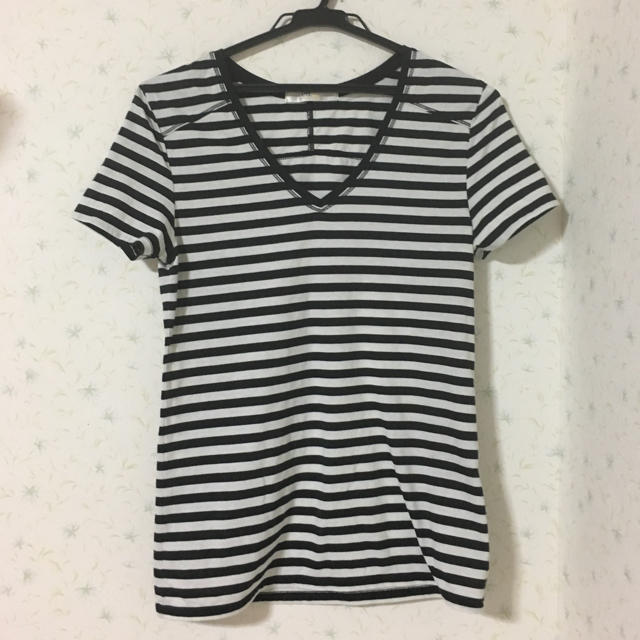 AZUL by moussy(アズールバイマウジー)のボーダー♡VネックTシャツ レディースのトップス(Tシャツ(半袖/袖なし))の商品写真