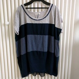 アクシーズファム(axes femme)のaxes 後ろが可愛いカットソー（美品）(カットソー(半袖/袖なし))