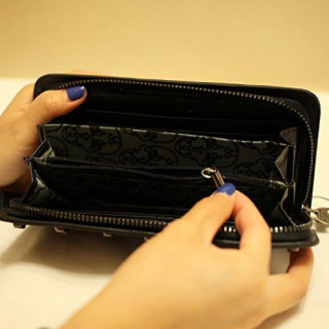【ブラック】スカル スタッズ ラウンドファスナー 長財布 メンズ ウォレット メンズのファッション小物(長財布)の商品写真