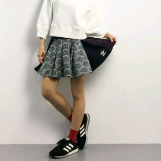 アディダス(adidas)のadidas originals ﾌﾟﾘｰﾂｽｶｰﾄ Ｓ(ミニスカート)