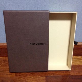 ルイヴィトン(LOUIS VUITTON)のLOUISVUITTON 空箱 箱(小物入れ)