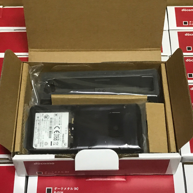 人気ショップ 新品 docomo P-01H ダークメタル ネットワーク判定 ...