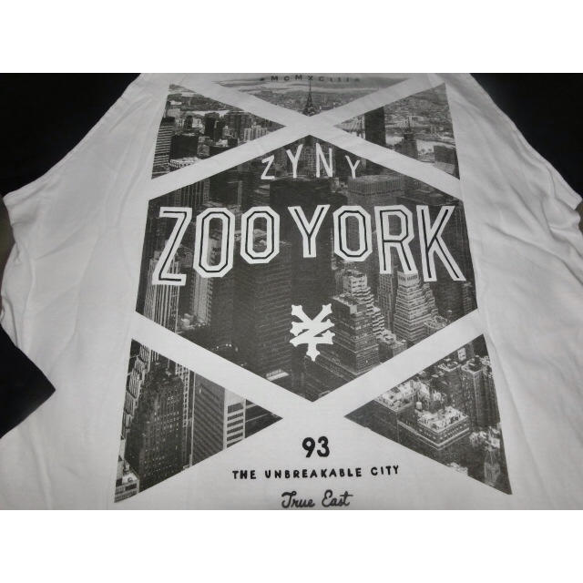 ZOO YORK(ズーヨーク)のアメカジ【ZOOYORK】NY高層ビル街並みプリントロングT US M白黒 メンズのトップス(Tシャツ/カットソー(七分/長袖))の商品写真