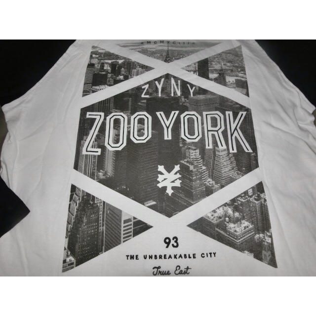 ZOO YORK(ズーヨーク)のアメカジ【ZOOYORK】NY高層ビル街並みプリントロングT US L白黒 メンズのトップス(Tシャツ/カットソー(七分/長袖))の商品写真