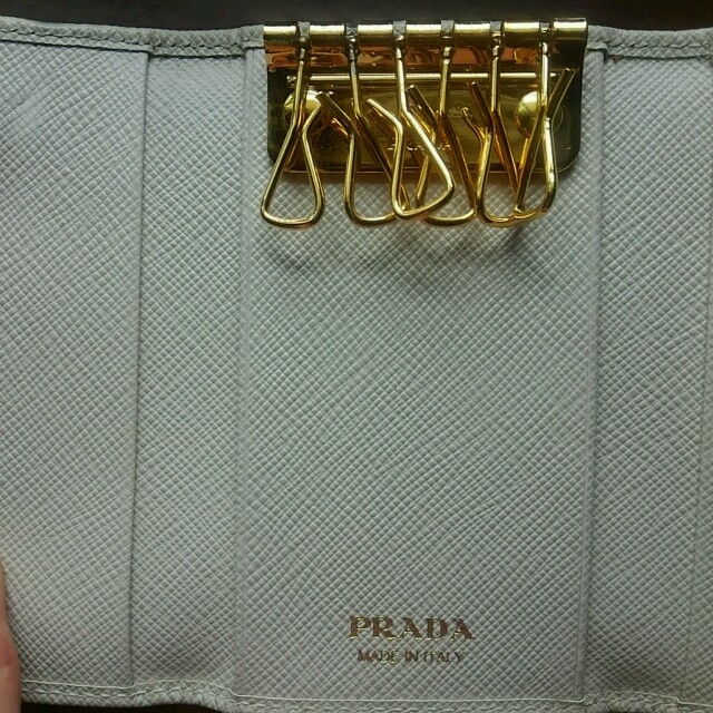 PRADA(プラダ)のまかろに様専用。プラダキーケース レディースのファッション小物(キーケース)の商品写真