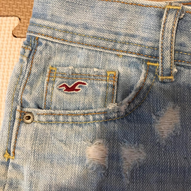 Hollister(ホリスター)のHOLLISTER☆デニムショートパンツ レディースのパンツ(ショートパンツ)の商品写真