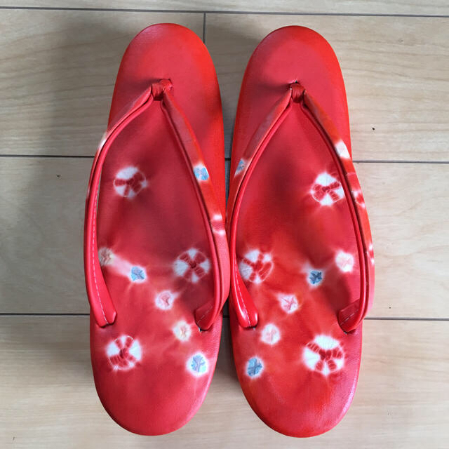 【美品】かわいい赤い草履 ♬ レディースの靴/シューズ(下駄/草履)の商品写真