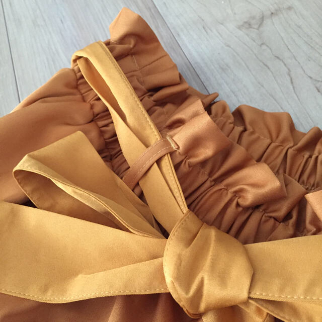 ViS(ヴィス)の専用出品！！！！！！！カラースカート  イエロー  黄色  ウエストリボン レディースのスカート(ひざ丈スカート)の商品写真