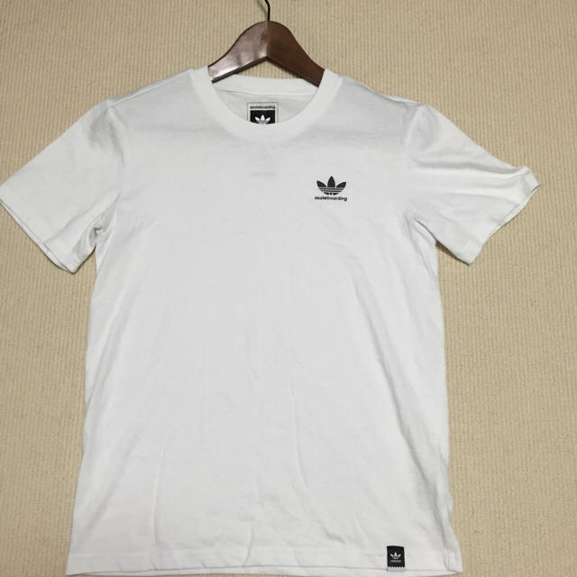 adidas(アディダス)のTシャツ メンズのトップス(Tシャツ/カットソー(半袖/袖なし))の商品写真