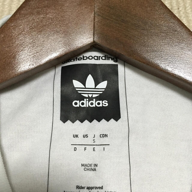 adidas(アディダス)のTシャツ メンズのトップス(Tシャツ/カットソー(半袖/袖なし))の商品写真