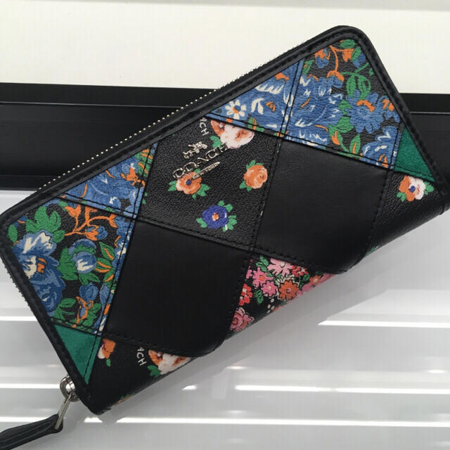 COACH☆花柄 長財布 マルチブラック 定価6.4万円 | svetinikole.gov.mk