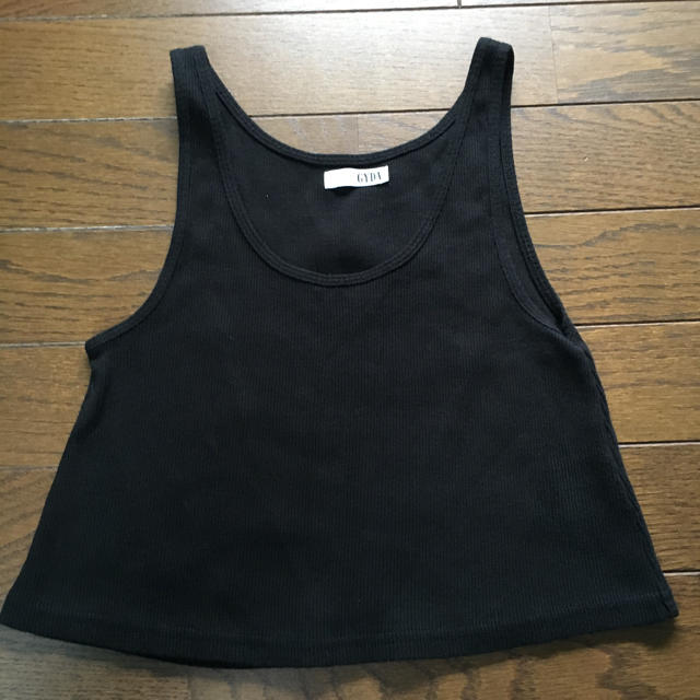 GYDA(ジェイダ)のGYDAショート丈無地トップス レディースのトップス(Tシャツ(半袖/袖なし))の商品写真