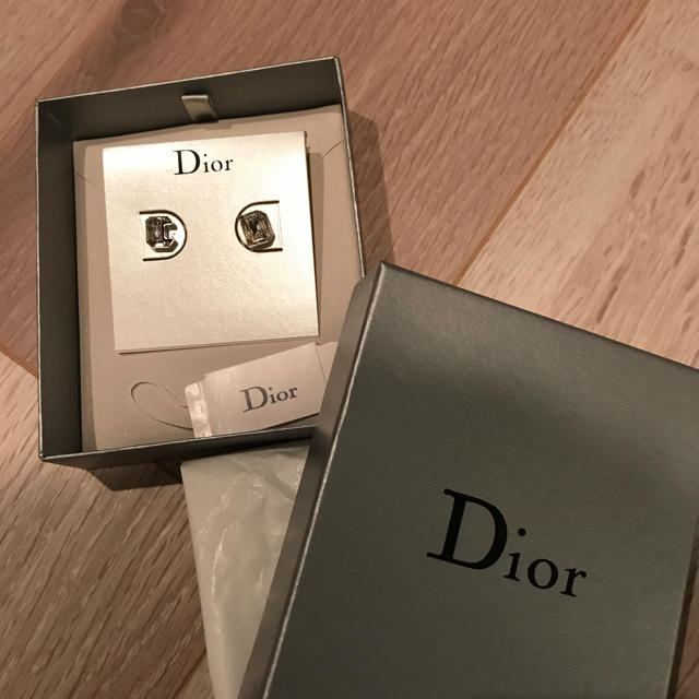 Dior(ディオール)のDior ピアス レディースのアクセサリー(ピアス)の商品写真