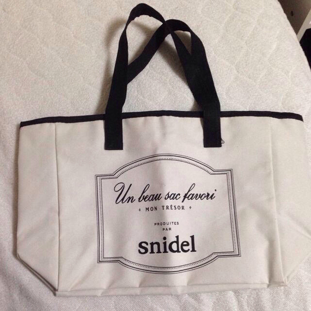 SNIDEL(スナイデル)のハンドバック レディースのバッグ(ハンドバッグ)の商品写真