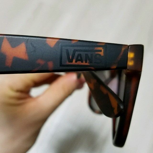 VANS(ヴァンズ)のVANSサングラス レディースのファッション小物(サングラス/メガネ)の商品写真
