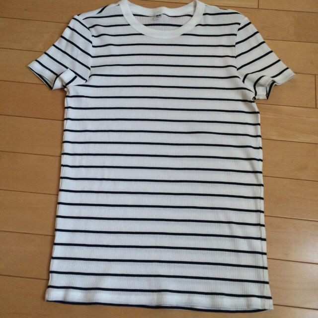 UNIQLO(ユニクロ)のUNIQLO リブボーダークルーネックＴ レディースのトップス(Tシャツ(半袖/袖なし))の商品写真