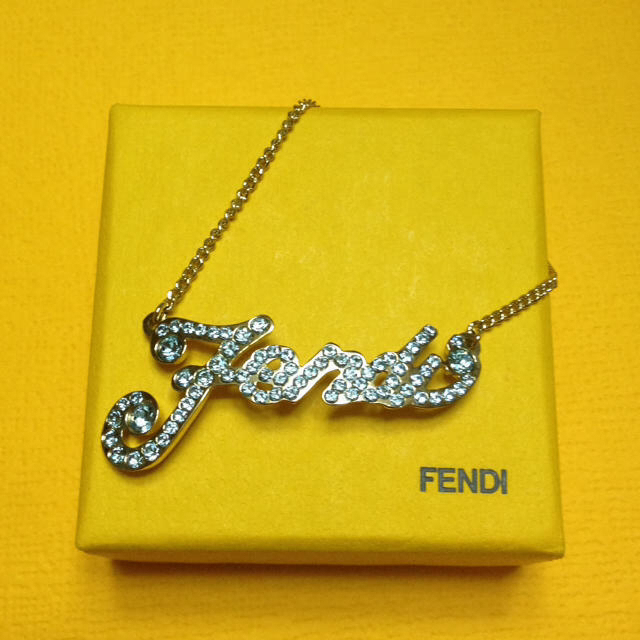FENDI(フェンディ)のFENDI ブレスレット レディースのアクセサリー(ブレスレット/バングル)の商品写真