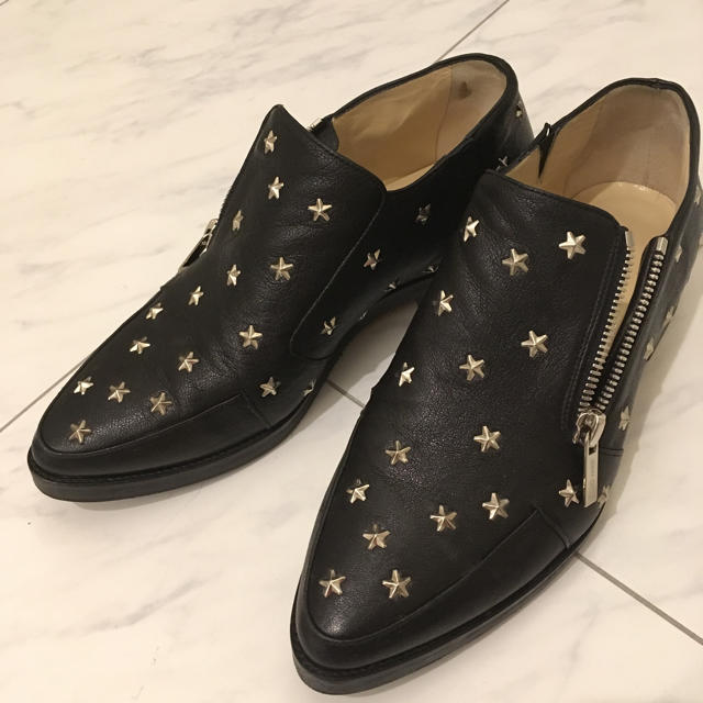 JIMMY CHOO(ジミーチュウ)のジミーチュウ ポインテッドトゥ スリッポン レディースの靴/シューズ(スリッポン/モカシン)の商品写真